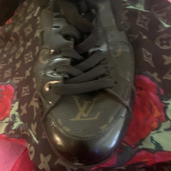 Louis Vuitton sneakers size 39 authentic - Picture 1 of 6